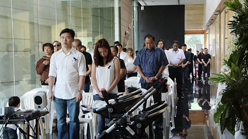 Thousands overseas observe funeral proceedings via Internet