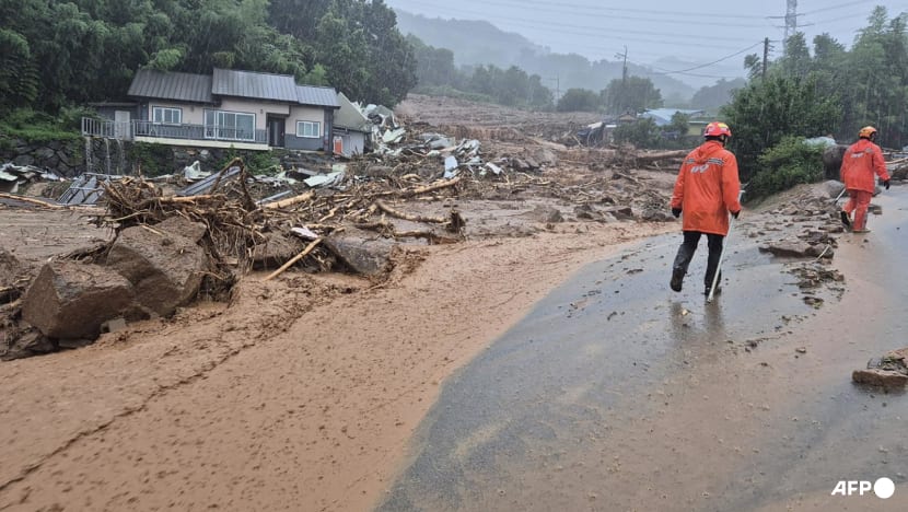 Damage mounts in South Korea as torrential rains enter fourth day Damage mounts in South Korea as torrential rains enter fourth day