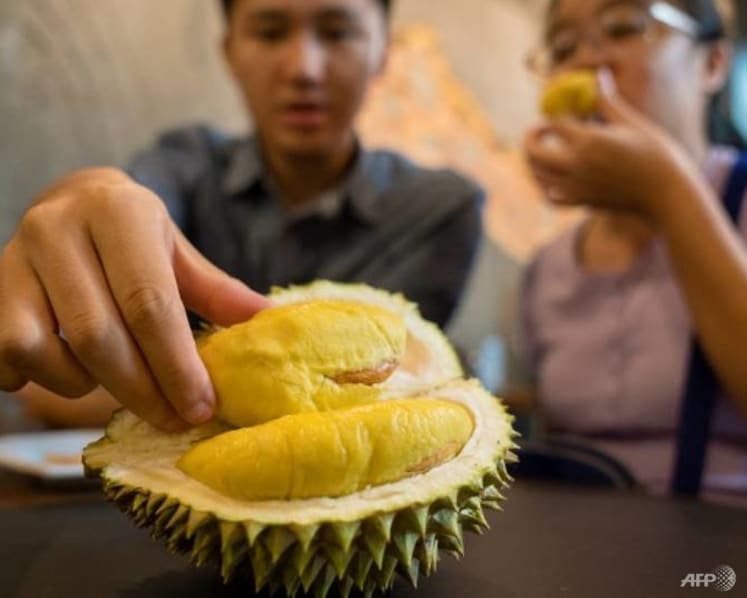 Can you get allergies from eating durian? Why is drinking alcohol a no-no?