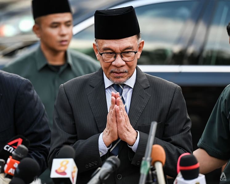 As it happened: Wait for Malaysia’s next PM continues, Pakatan Harapan’s Anwar says no decision made yet