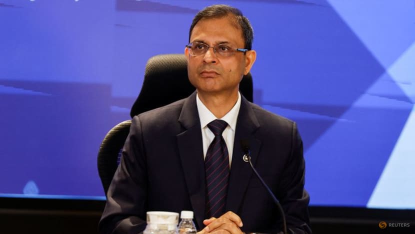 India's central bank governor calls on banks to adopt AI to address consumer complaints