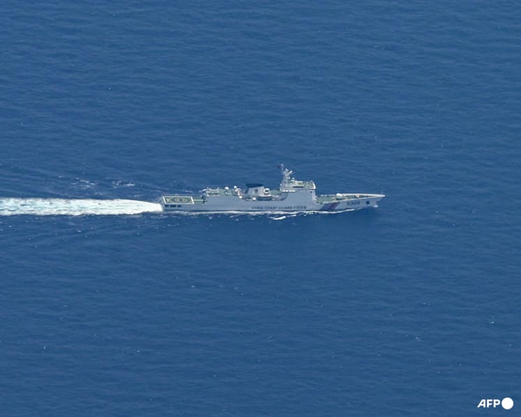 Philippines says Chinese ship 'rammed' government vessel in South China Sea