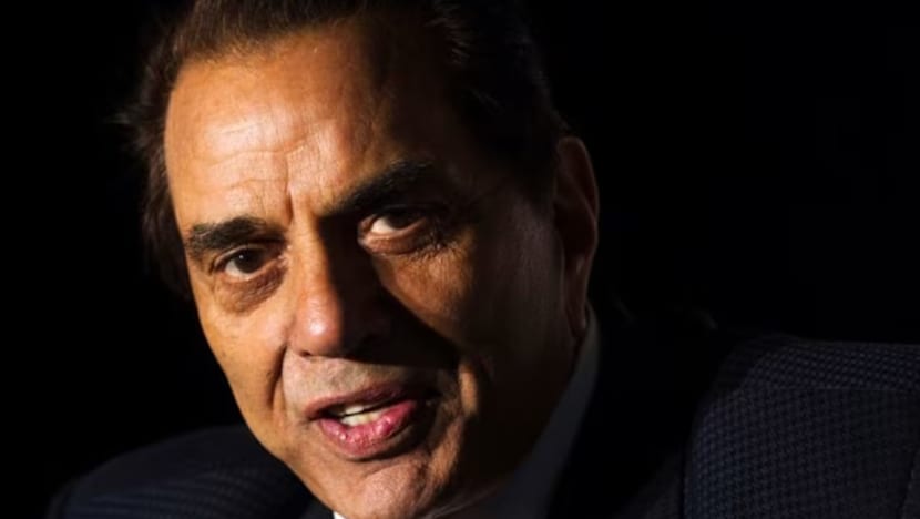 Bintang veteran Bollywood Dharmendra meninggal dunia pada usia 89 tahun