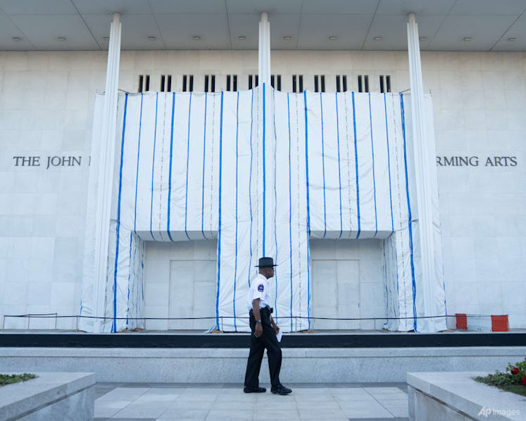 Judge orders Trump to give 30 days notice before any steps to demolish Kennedy Centre