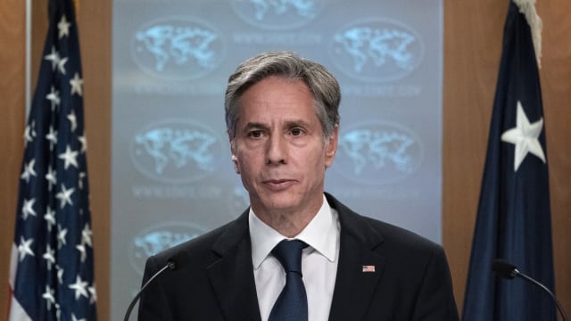 美国国务卿布林肯：拜登政府支持反对冠病封控措施中国示威者