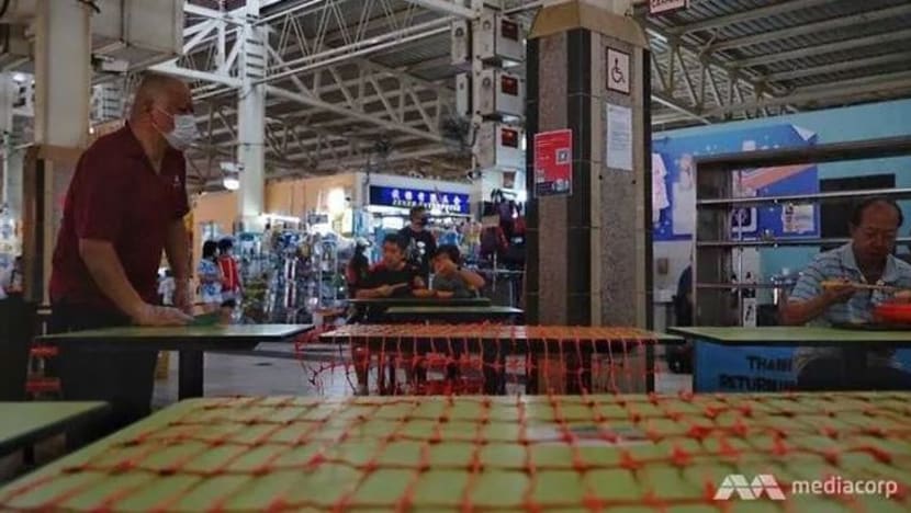 Ujian COVID-19 ditawarkan kepada lebih 45,000 penjaja, pekerja pembersihan & penghantaran makanan Ujian COVID-19 ditawarkan kepada lebih 45,000 penjaja, pekerja pembersihan & penghantaran makanan