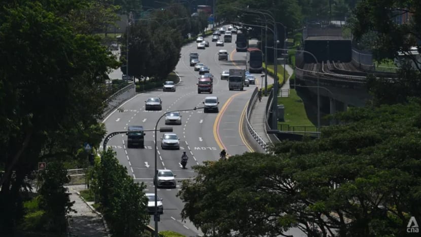 Syarikat kereta sewa 'tidak mungkin' faktor utama di sebalik kenaikan harga COE: MOT Syarikat kereta sewa 'tidak mungkin' faktor utama di sebalik kenaikan harga COE: MOT