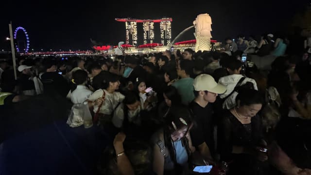 临近零点 滨海湾绝大部分区域暂时关闭