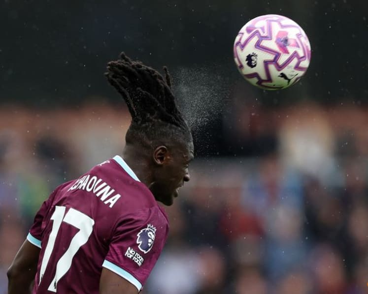 Coventry sign Tchaouna from Burnley on five-year deal