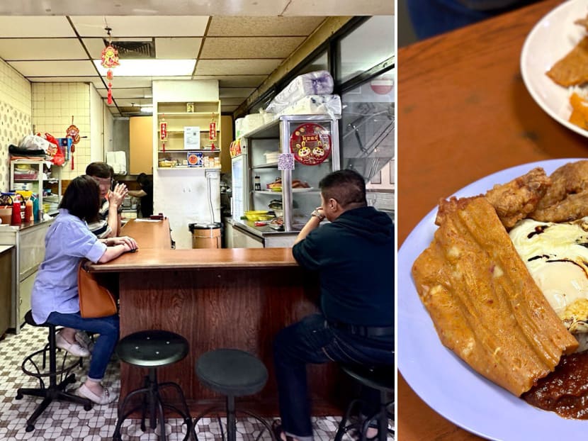 Best Nasi Lemak in Orchard Road at this gritty hidden joint that only opens at 10.30pm