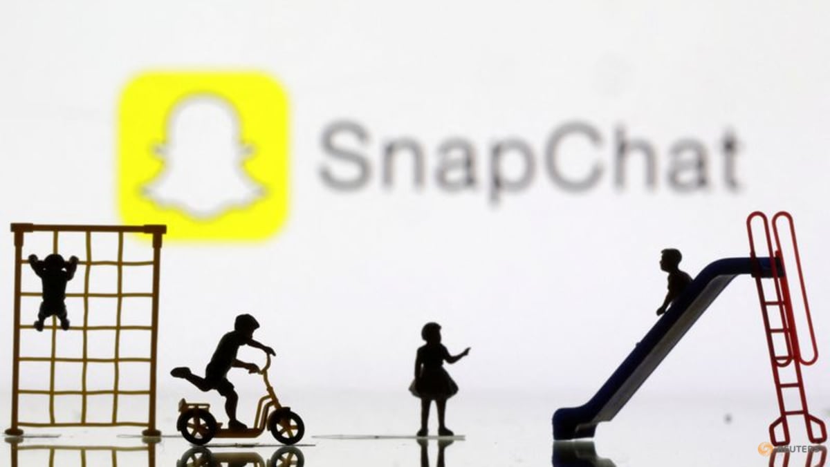 European Commission reviews child safety on Snapchat, YouTube, app stores