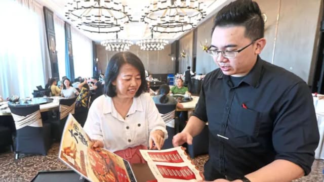 新山团圆饭生意冷热参半 新加坡订单旺 当地人还在看