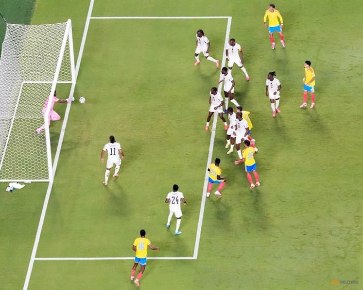 Colombia edge Ghana 1-0 to set up Switzerland showdown