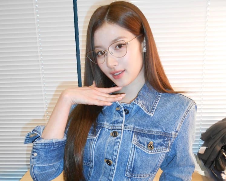 Twice member Sana to make acting debut, will star in new film alongside Rurouni Kenshin actor Takeru Satoh