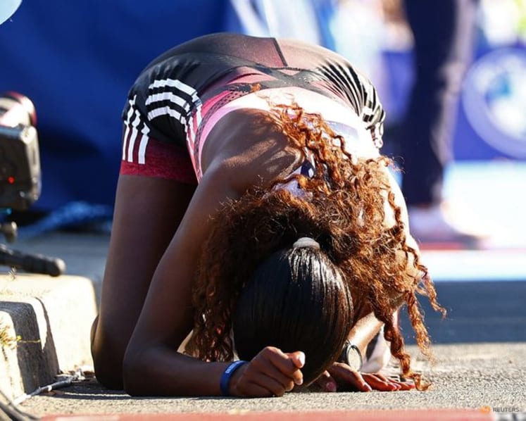 Ethiopia's Assefa suffers late cramps to miss out on world record in Berlin