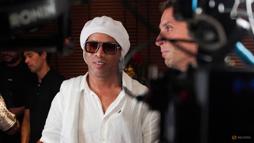 Ronaldinho trades retirement for third-tier Italian dreams at 46