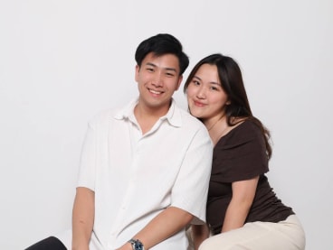 The author, Zhuo Jiayi, and her husband Chan Kai Yang, both 23, run custom cake business CakeInspiration together.