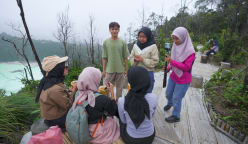 Echoes of Change - Small Towns, Big Dreams 