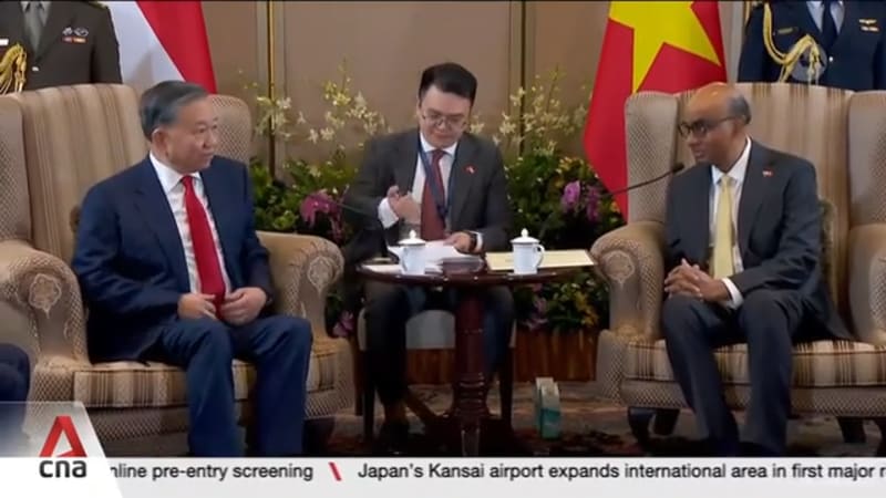 Singapore and Vietnam deepen cooperation in advanced manufacturing, food security