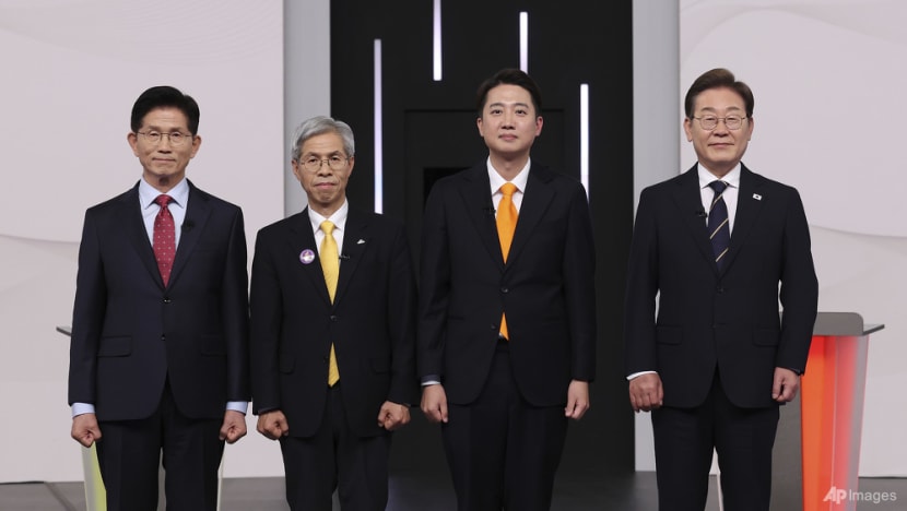 South Korea's presidential candidates face off in fiery debate South Korea's presidential candidates face off in fiery debate