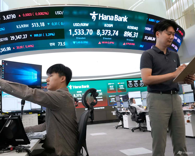 KOSPI bounces back as Asian markets look to recover from rout