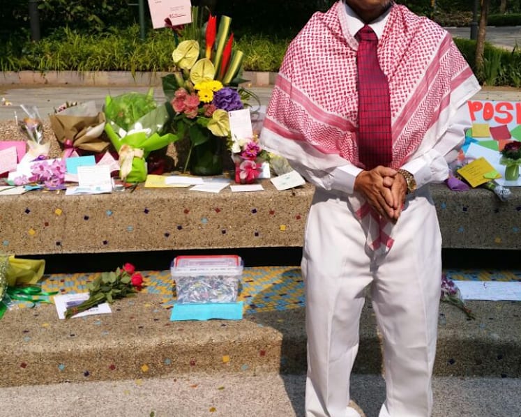 SGH sets up area for public to leave well-wishes and flowers for Mr Lee Kuan Yew