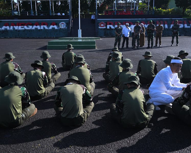 Dedi mulyadi barak militer 1