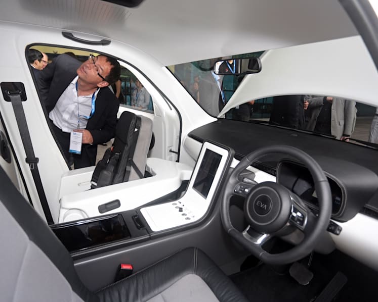 Singapore’s first electric taxi ‘now road-ready’