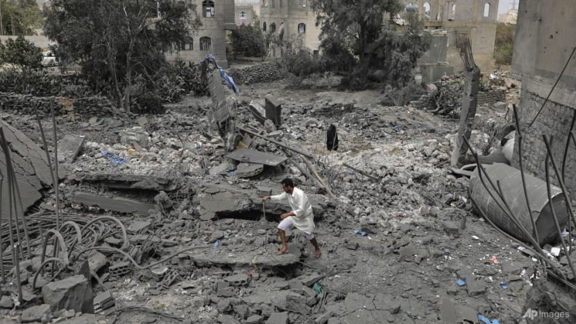 White House mistakenly shares Yemen war plans with journalist White House mistakenly shares Yemen war plans with journalist