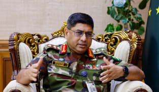 Bangladesh army chief wants elections 'by December'