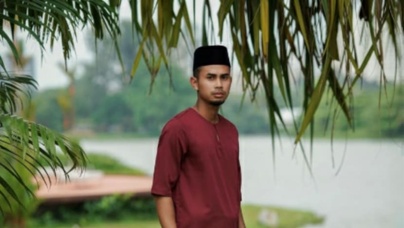 Gaya lebaran untuk kaum Adam: ketahui fabrik, corak dan potongan sesuai Gaya lebaran untuk kaum Adam: ketahui fabrik, corak dan potongan sesuai