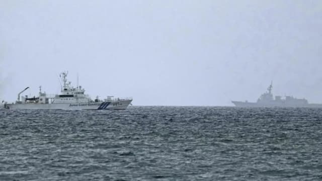 日方已寻获失联军用直升机部分残骸和五具尸体