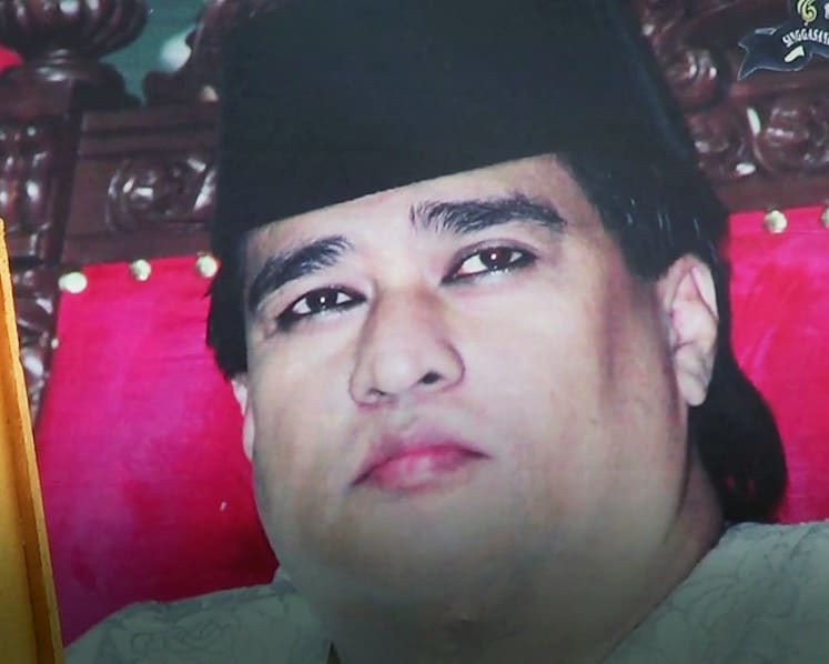 Thousands flocked to spiritual leader who claimed he could multiply money. Then dead bodies turned up