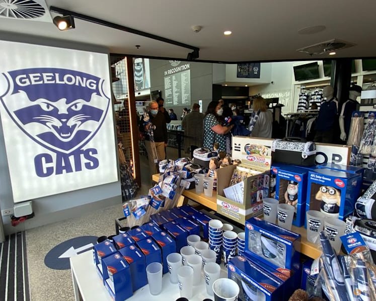 Australian Rules-Geelong fined $100,000 for concussion waiver with player