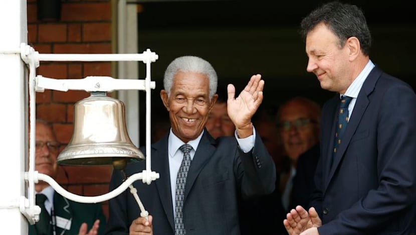 Tributes pour in for cricket great Sobers after death at 89