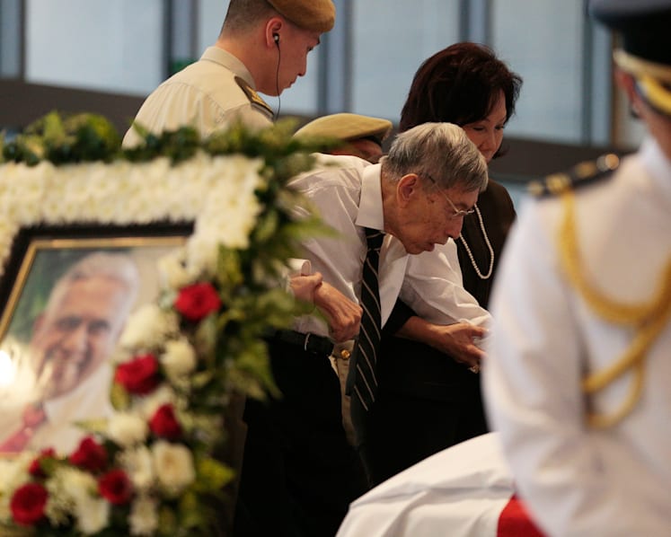 Young and old bid goodbye to S R Nathan