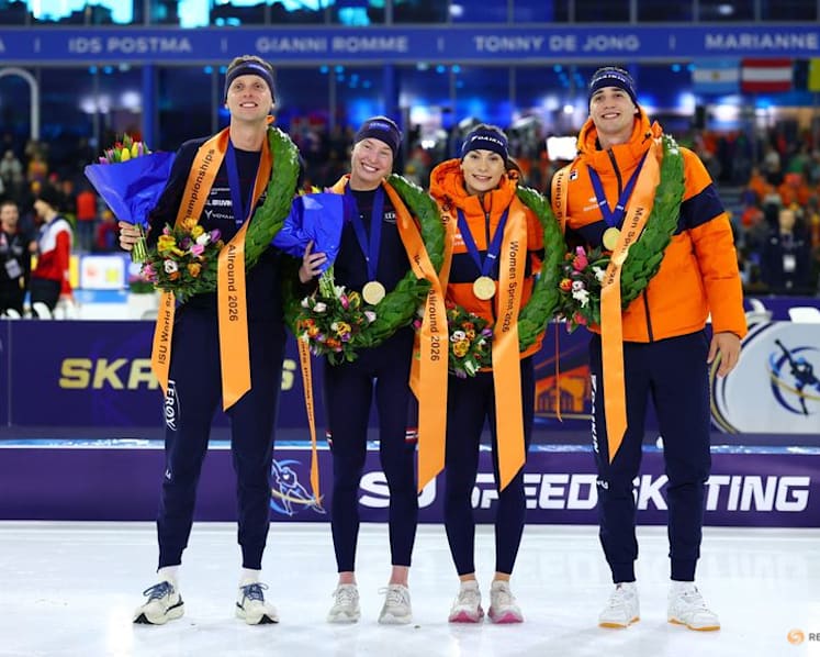 Speed skating-Norway seal all-round world championship golden double