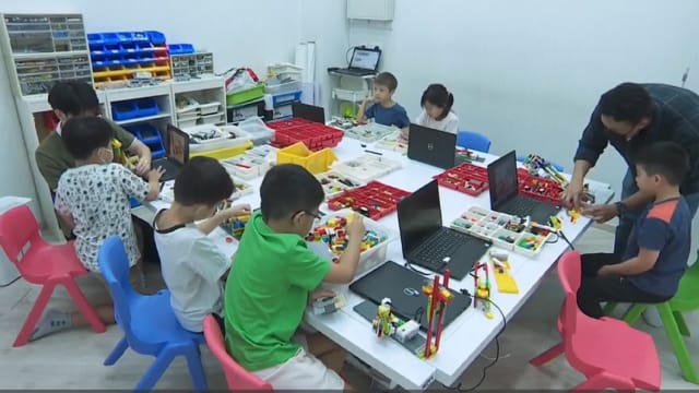 理解问答：在学校假期学习新技能