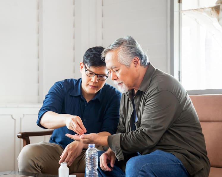 Managing 5 or more medications for an elderly family member? Here's what caregivers should know Managing 5 or more medications for an elderly family member? Here's what caregivers should know