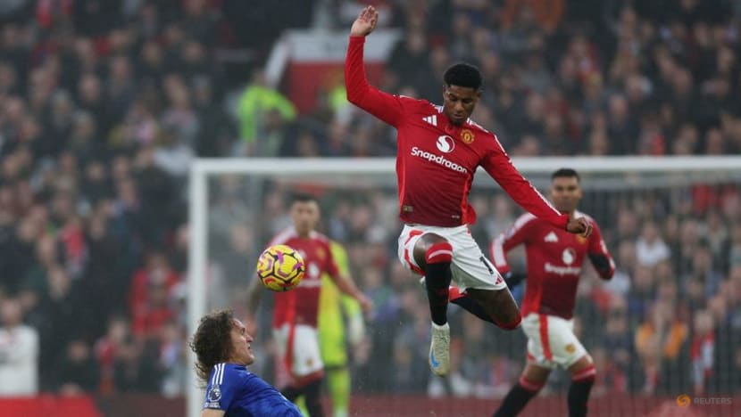 Man United thrash Leicester 3-0 in Van Nistelrooy's last game as interim boss Man United thrash Leicester 3-0 in Van Nistelrooy's last game as interim boss