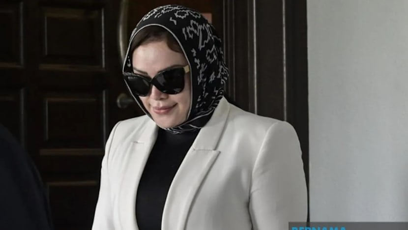 Zizie Izette dibebaskan daripada semua tuduhan subahat rasuah RM2.8 juta