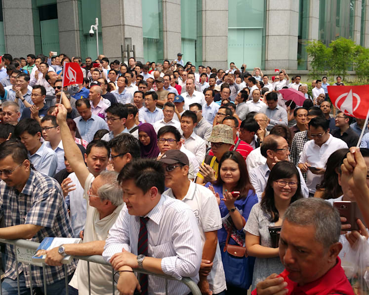 Chee Soon Juan raps Govt for getting priorities wrong