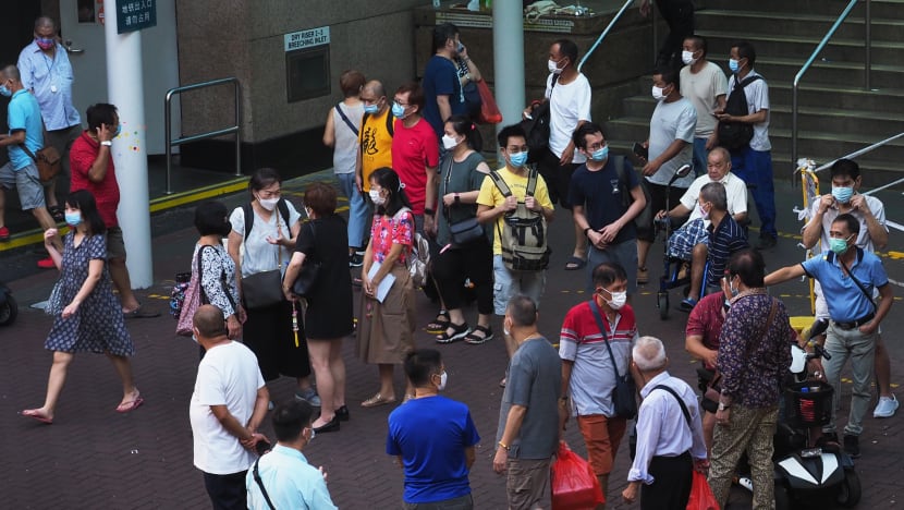 960 new Covid-19 cases in Singapore; 549 Omicron infections confirmed 