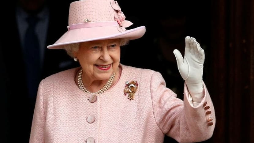 Singapore Parliament observes one minute of silence as a mark of respect to Queen Elizabeth II