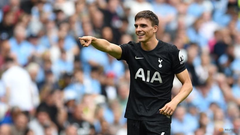 Tottenham win at City again to continue strong start under Frank