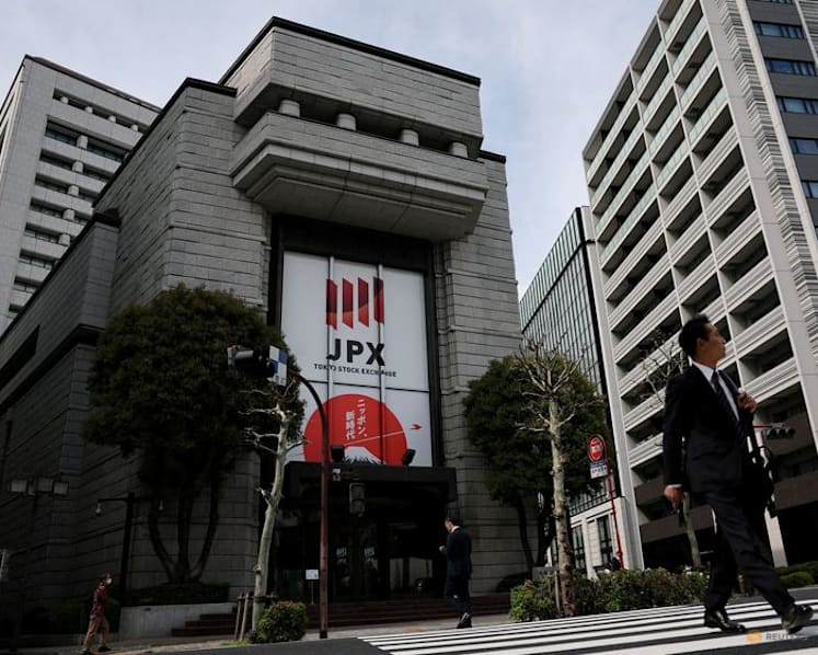 Oil prices rise, Asia stocks drift amid US-Iran stalemate