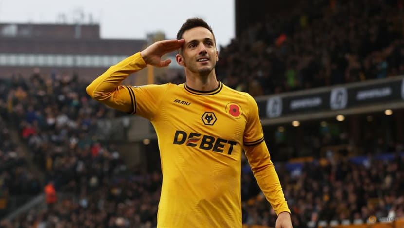 Liverpool go five points clear as Man City lose again Liverpool go five points clear as Man City lose again