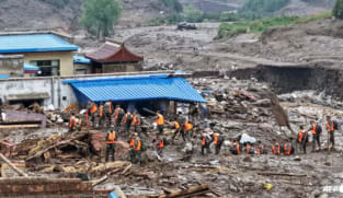  15 penduduk maut akibat banjir di barat laut China