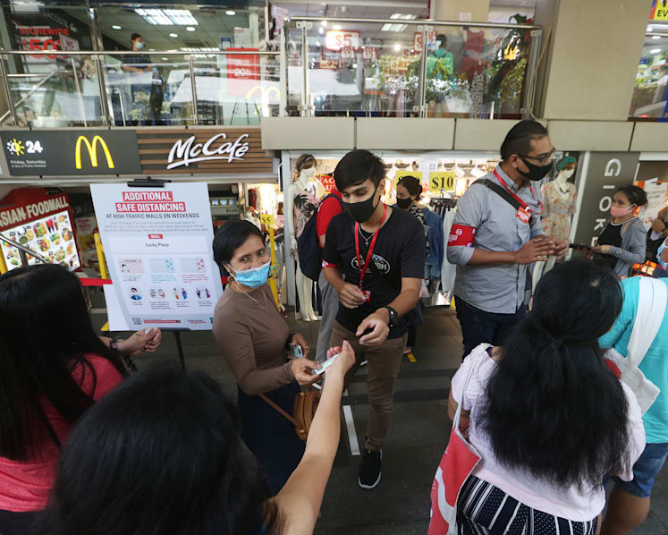 Weekend entry restrictions to Lucky Plaza, Peninsula Plaza to be lifted from April 10
