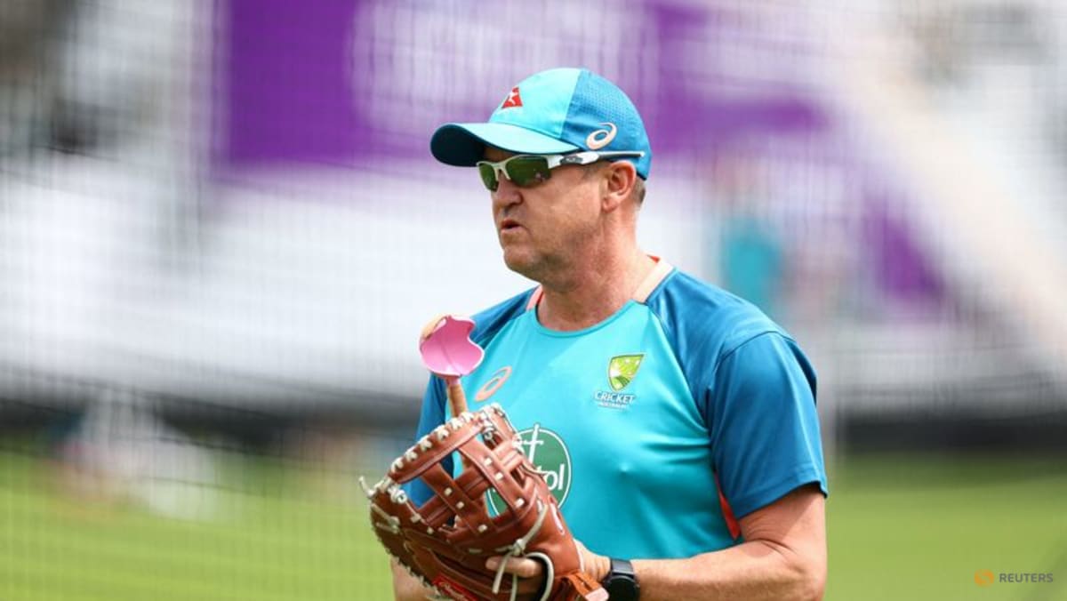 Flower rules himself out of contention as England test head coach